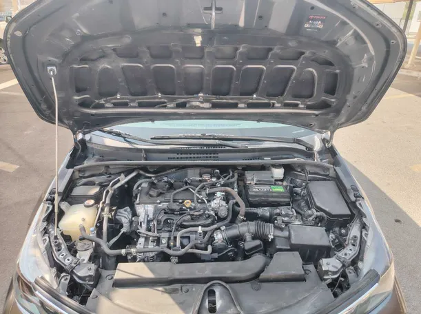 Car image 30