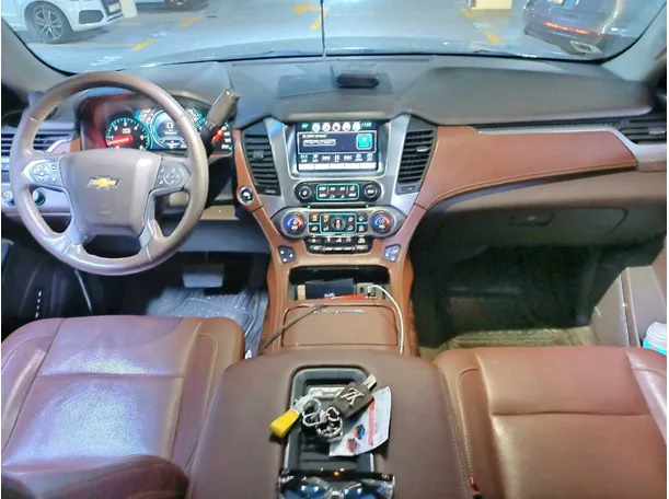 Car image 16