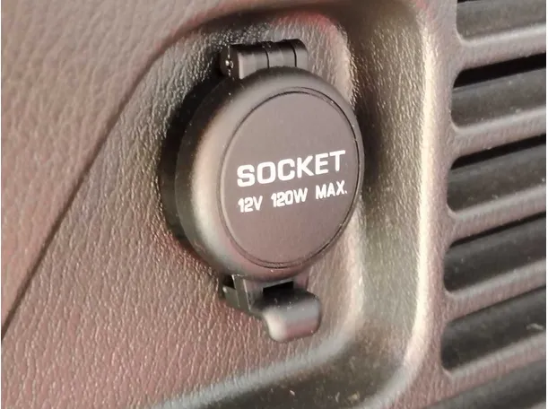 Car image 35