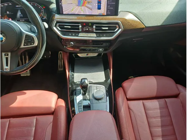 Car image 15