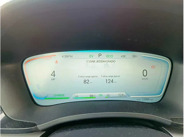 Car image 28