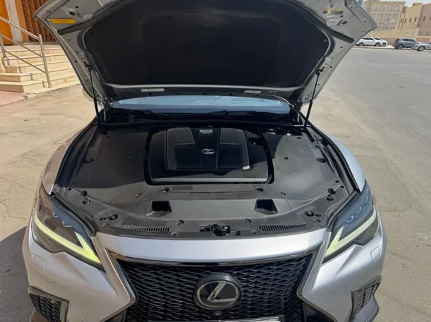 Car image 22