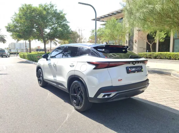 Car image 7