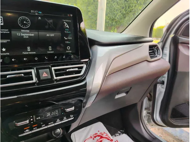 Car image 23
