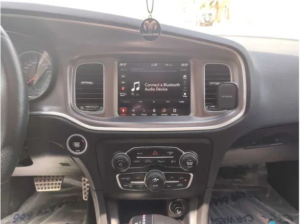 Car image 21