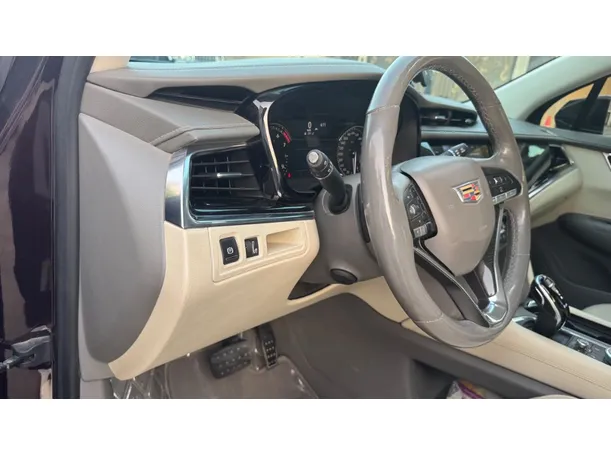 Car image 26