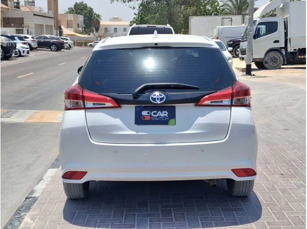 Car image 6