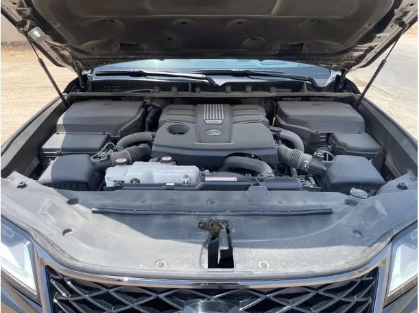 Car image 26