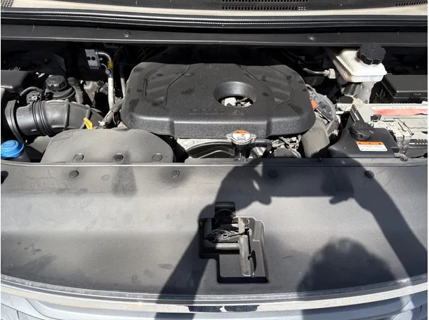 Car image 28