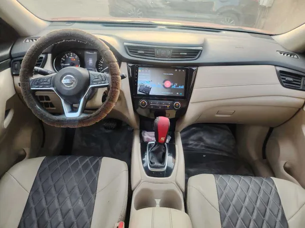 Car image 21