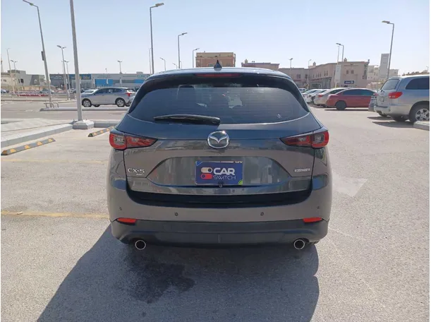 Car image 6
