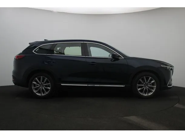 Car image 13