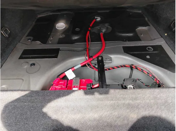 Car image 28