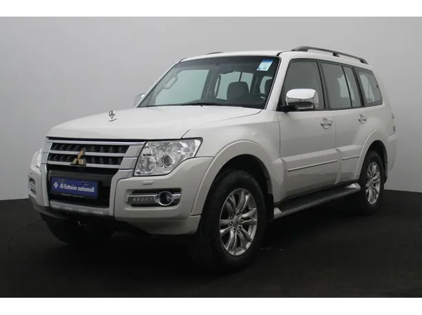 2020 Mitsubishi Pajero in Dubai