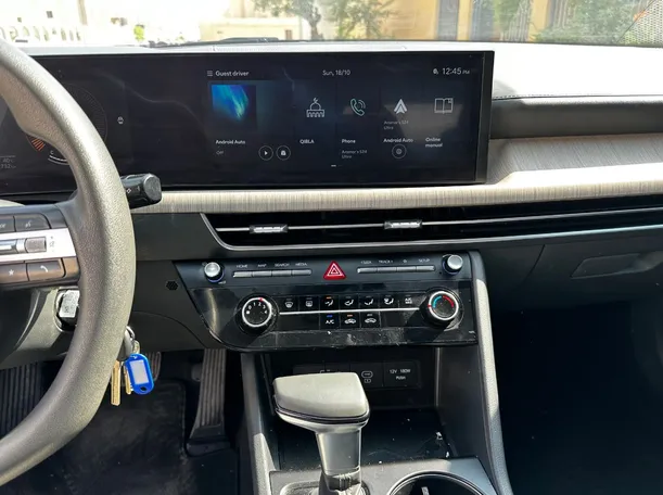 Car image 18