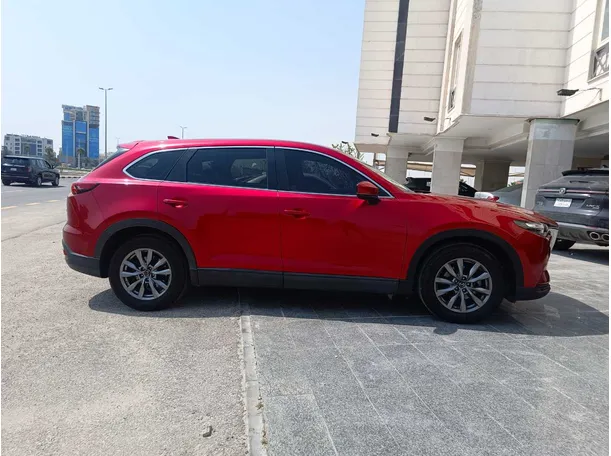 Car image 4