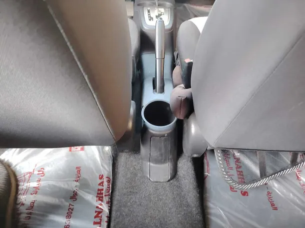 Car image 30
