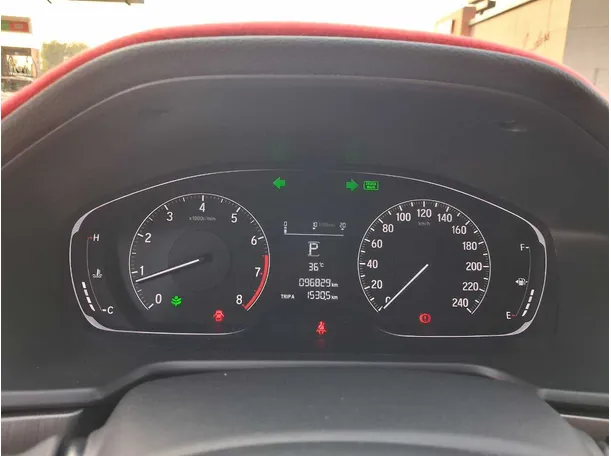 Car image 19