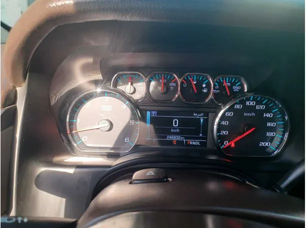 Car image 19