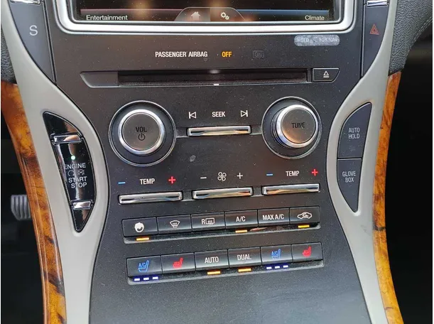 Car image 22