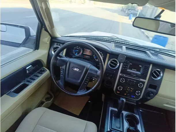 Car image 31