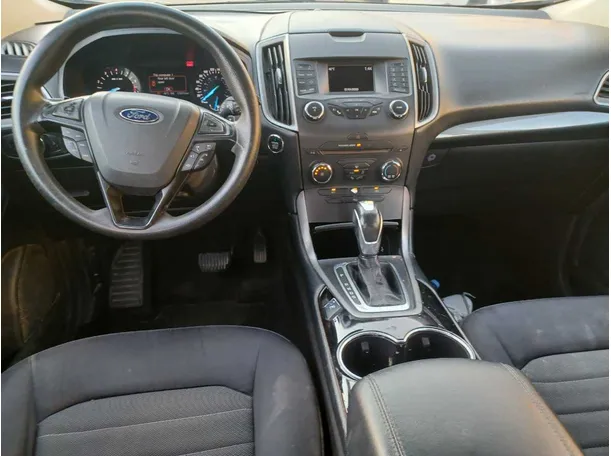 Car image 16