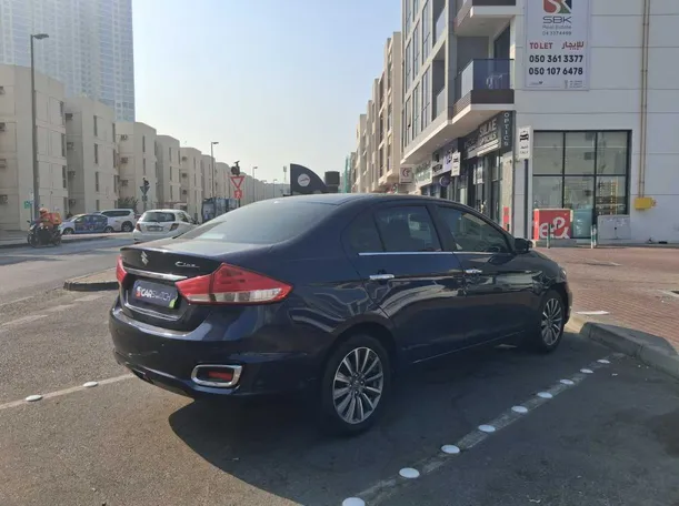 Car image 5