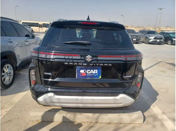 Car image 6