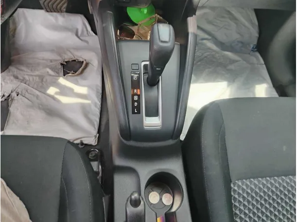 Car image 20
