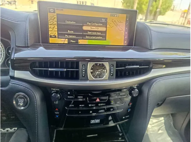 Car image 26