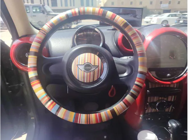 Car image 22