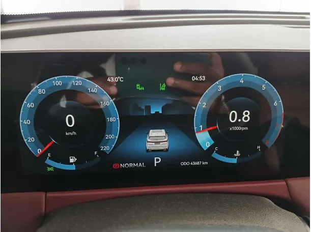 Car image 22