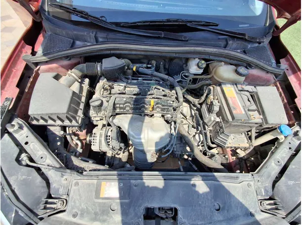 Car image 19