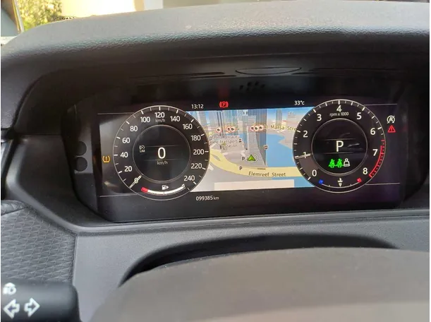 Car image 19