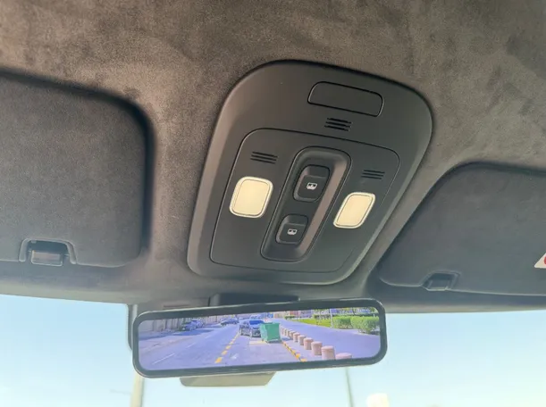 Car image 29