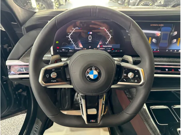 Car image 24