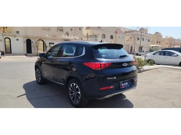 Car image 7