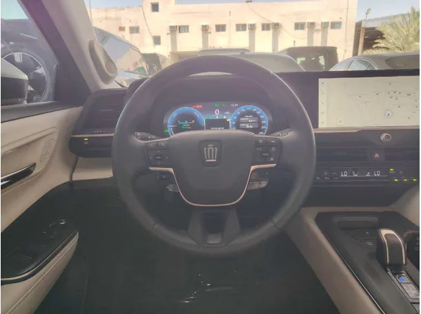 Car image 29