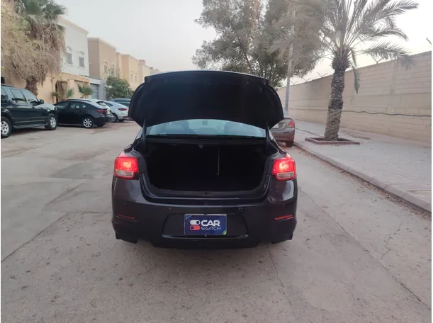 Car image 24