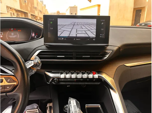 Car image 20