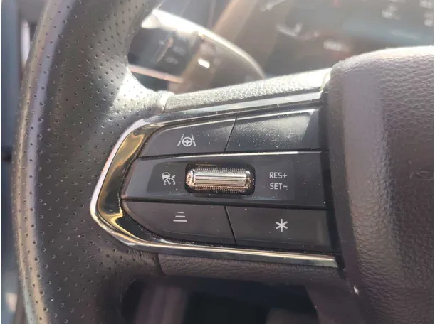 Car image 34