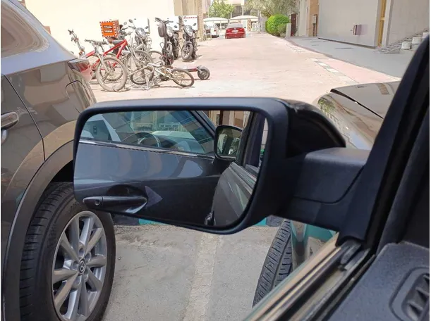 Car image 21
