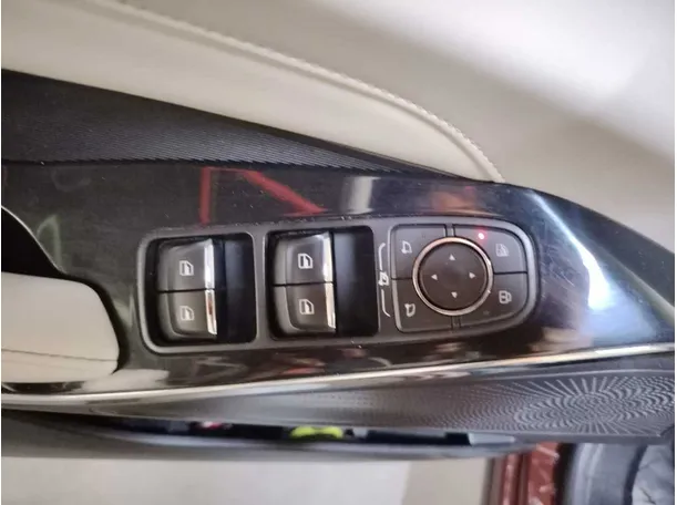 Car image 41