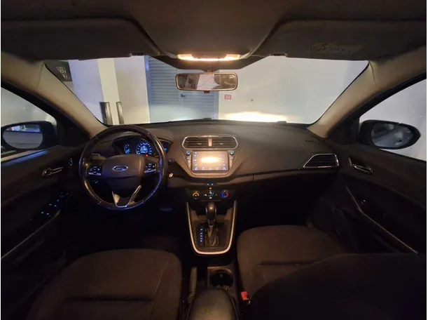 Car image 14