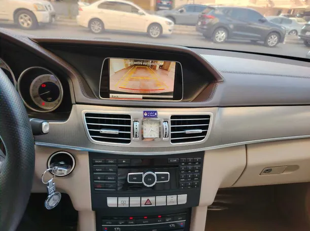 Car image 26