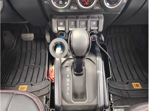 Car image 19