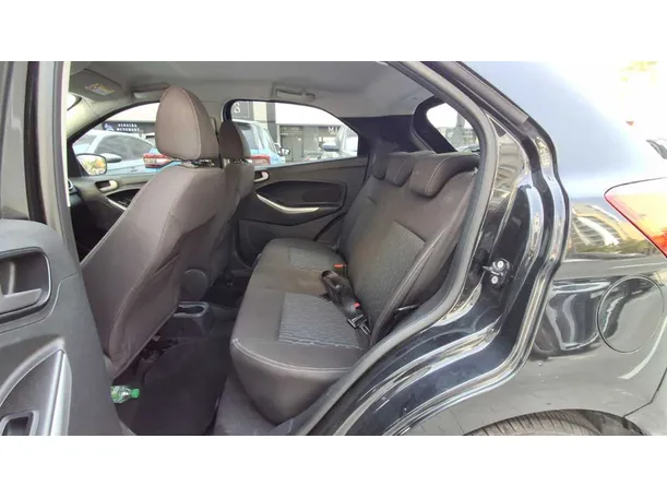 Car image 8