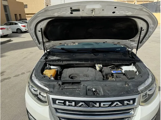 Car image 26
