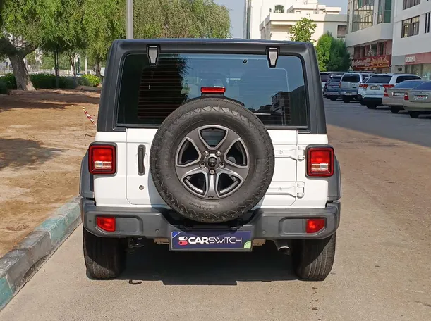 Car image 6