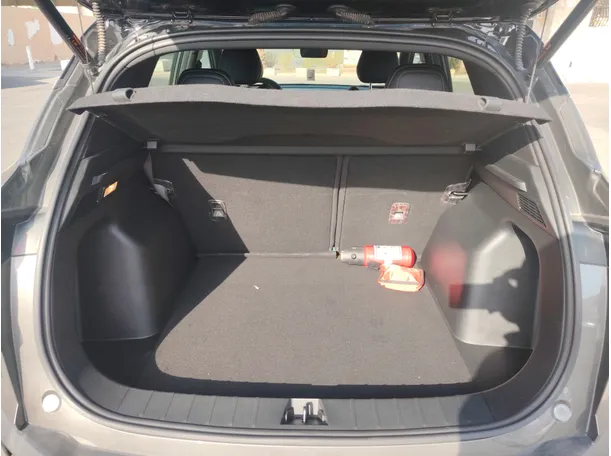 Car image 27